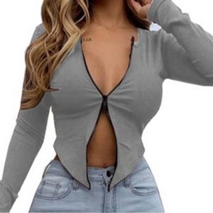 GREY LONG SLEEVE CASUAL TOP W/DOUBLE SIDED ZIPPER. Cotton, polyester, Lycra
